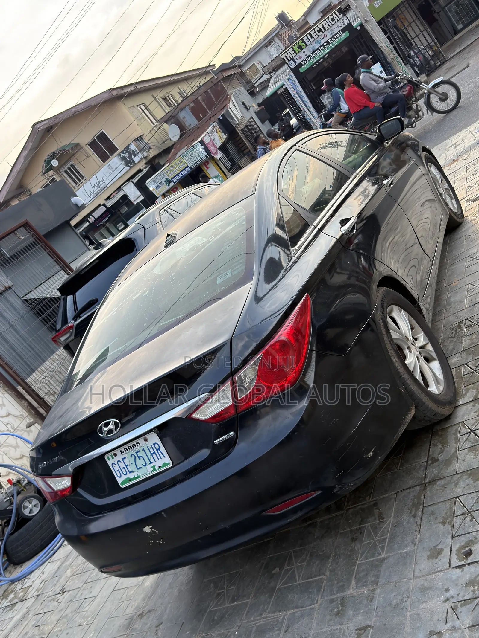 Hyundai Sonata Limited 2.0T Sedan (2.0L 4cyl 6A) 2013 Black