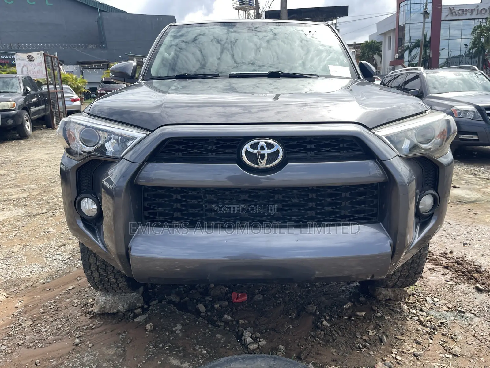 Toyota 4-Runner SR5 4dr 4x4 (4.0L 6cyl 5A) 2017 Gray