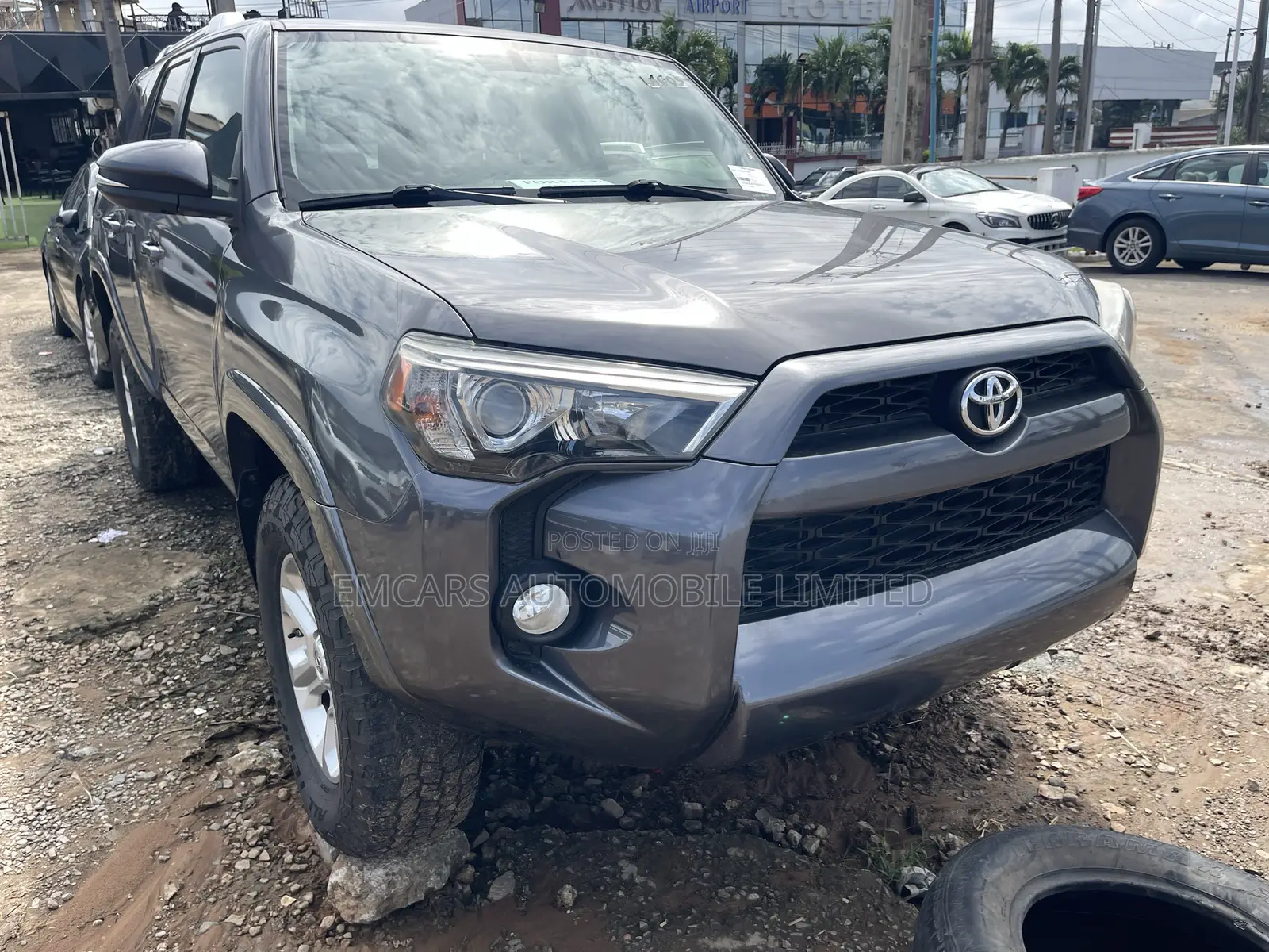 Toyota 4-Runner SR5 4dr 4x4 (4.0L 6cyl 5A) 2017 Gray