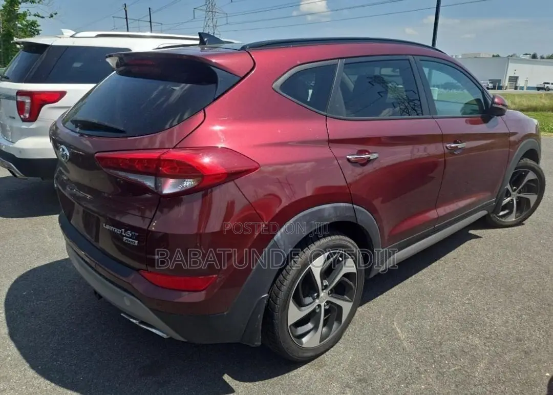 Hyundai Tucson Limited AWD 2017 Maroon