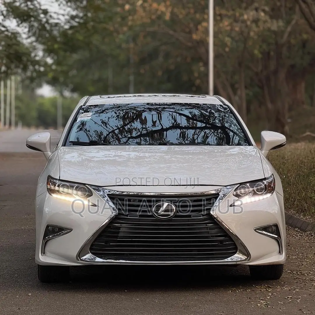 Lexus ES 350 FWD 2016 White