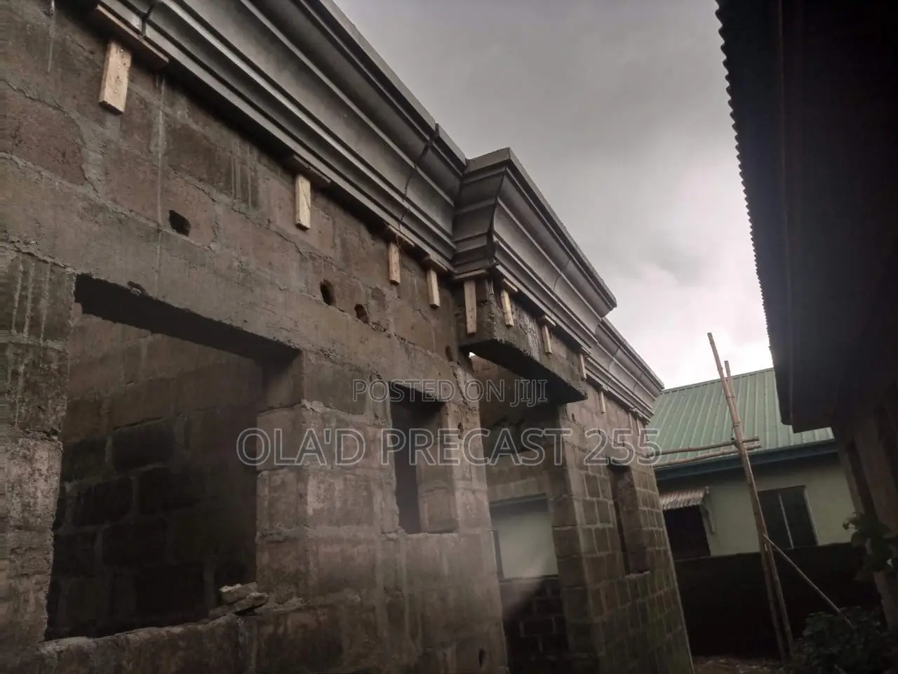 Precast Pop Parapet Concrete Facial Cast Design