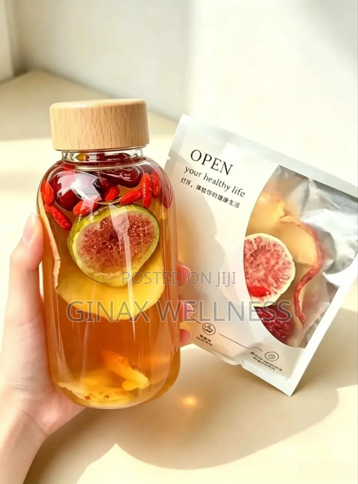Herbal Tea With Goji Berry, Astragalus, Ophiopogon, Figs and Red Dates