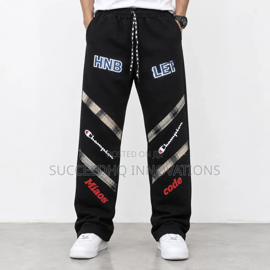 Men's Black Baggy Jeans Champion Graphic & Plaid Patch Streetwear