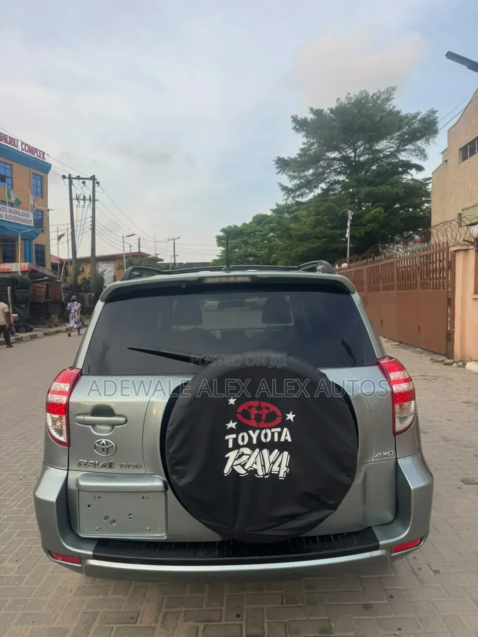 Toyota RAV4 2011 Green
