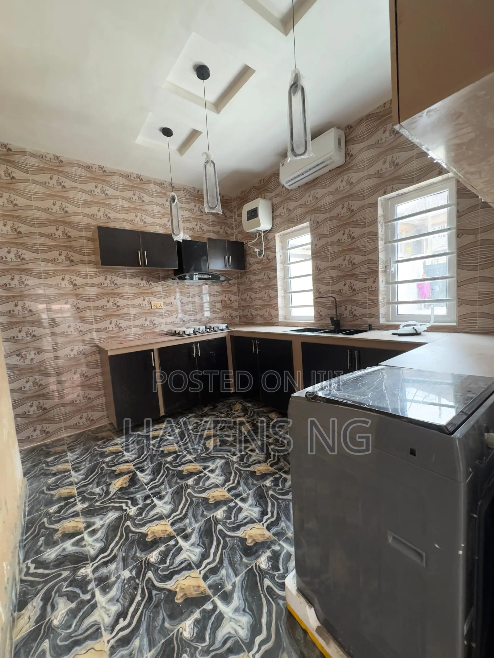 3bdrm Bungalow in Akala Express for sale