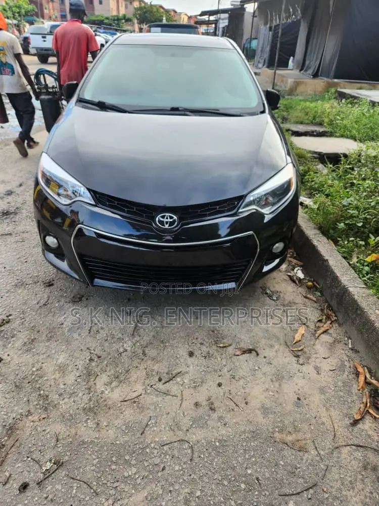 Toyota Corolla S Plus 4dr Sedan (1.8L 4cyl 6M) 2015 Black