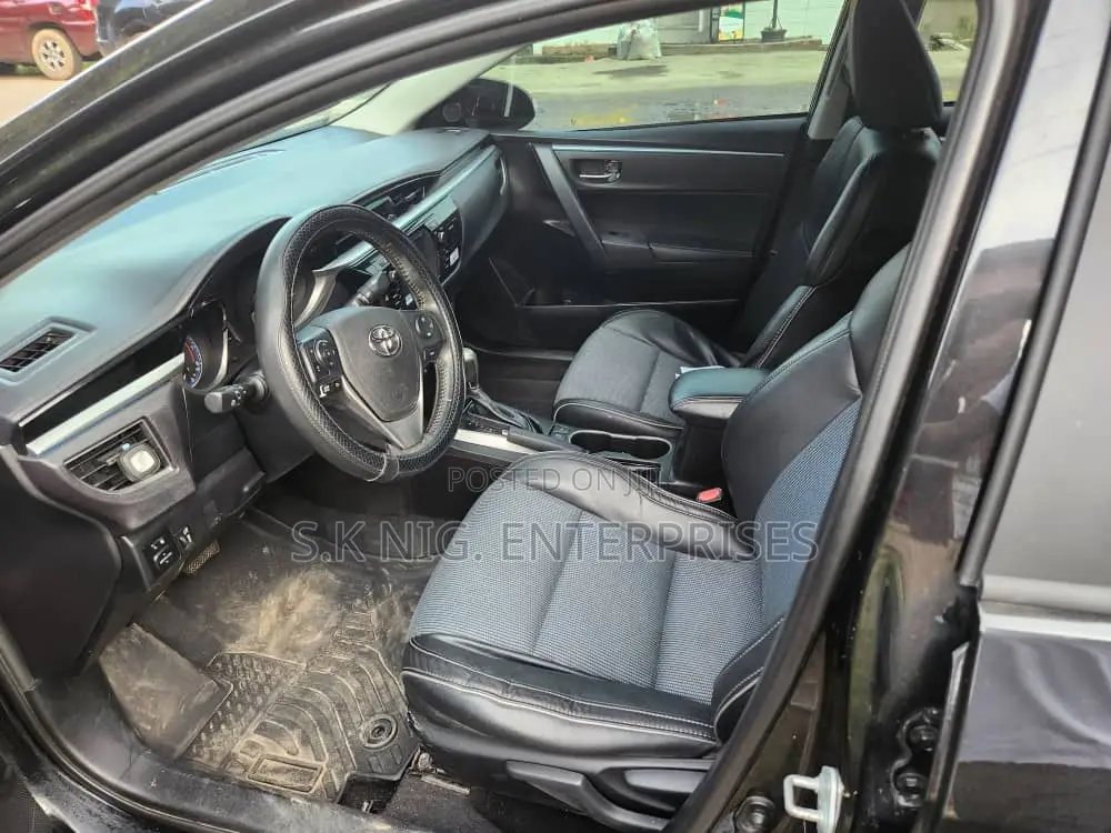 Toyota Corolla S Plus 4dr Sedan (1.8L 4cyl 6M) 2015 Black