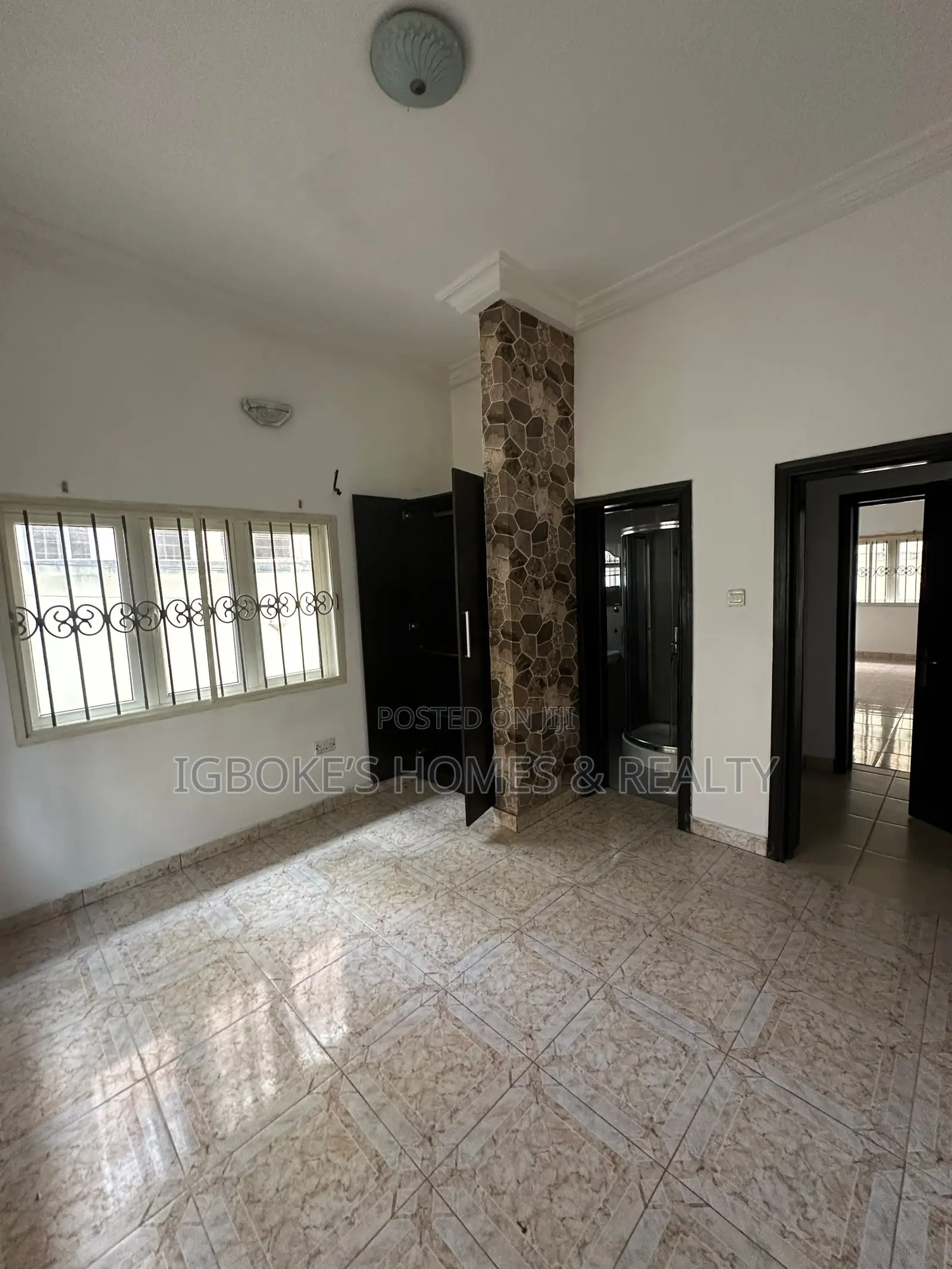 2bdrm Apartment in Chevron for rent