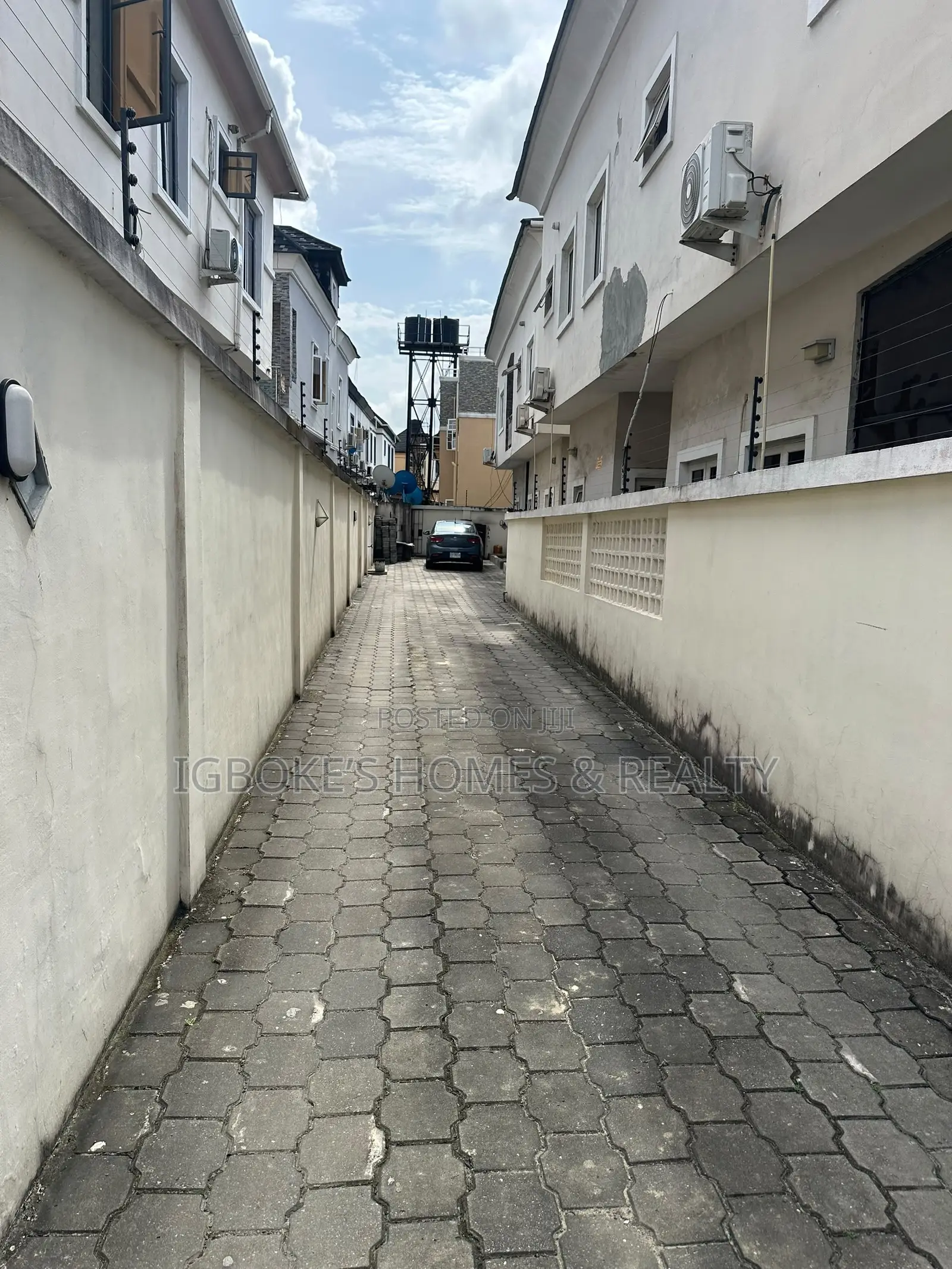 2bdrm Apartment in Chevron for rent