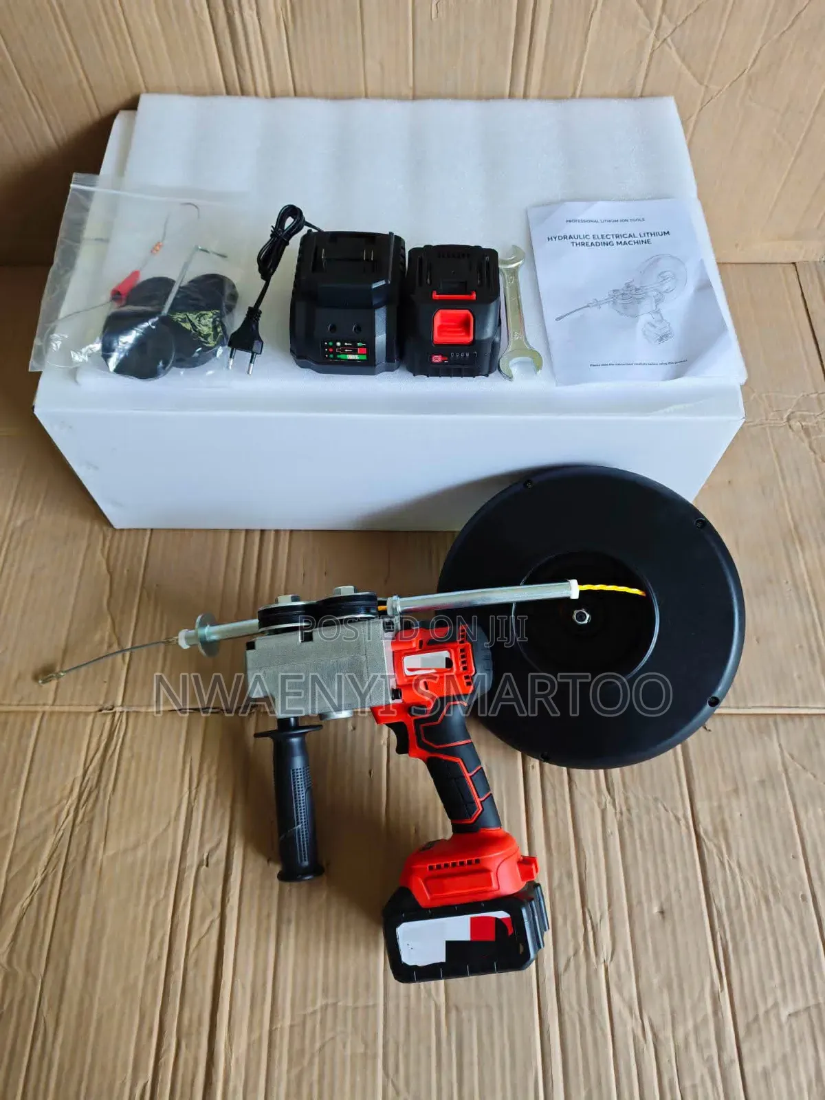 Cordless Finishing Tape