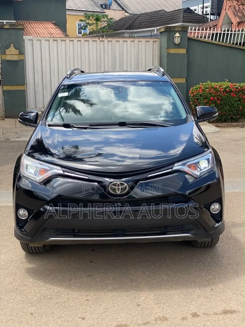 Toyota RAV4 Limited 4dr SUV (2.5L 4cyl 6A) 2018 Black
