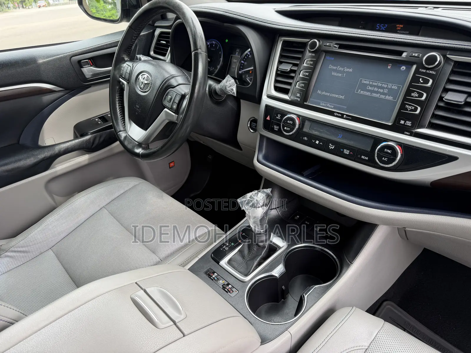 Toyota Highlander XLE 4x2 V6 (3.5L 6cyl 8A) 2018 Black