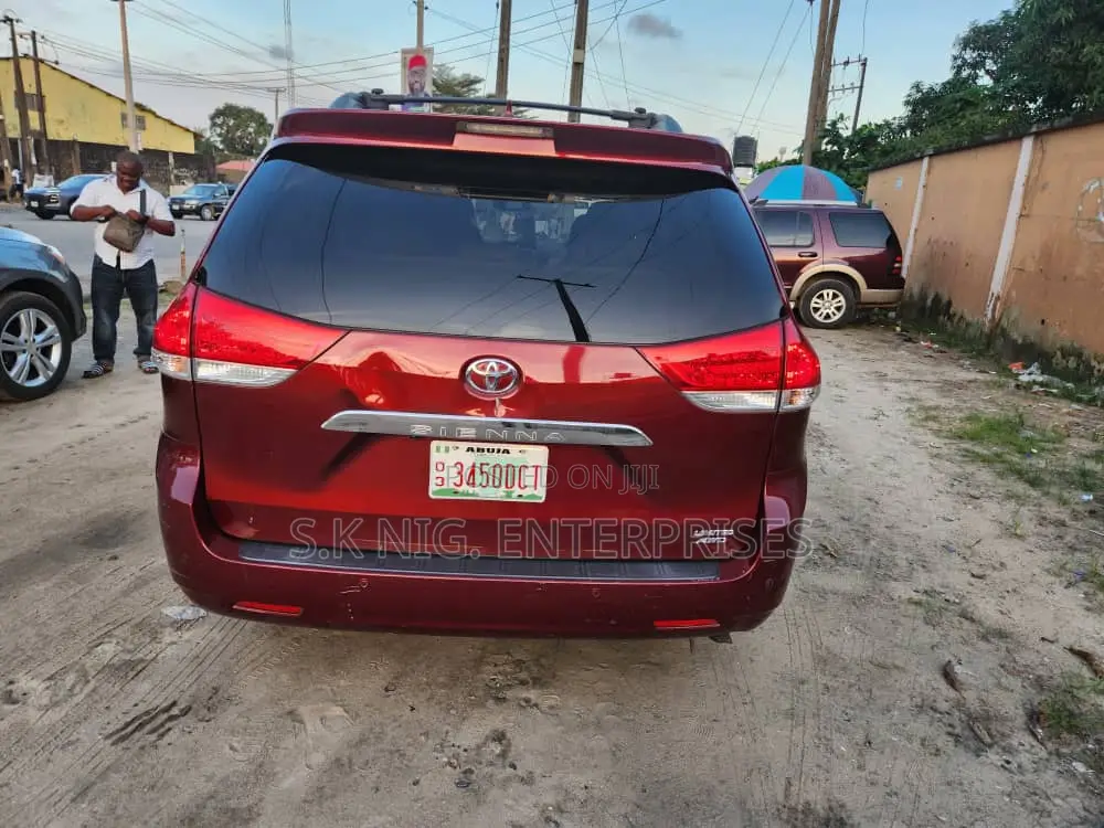 Toyota Sienna Limited 7 Passenger 2012 Red