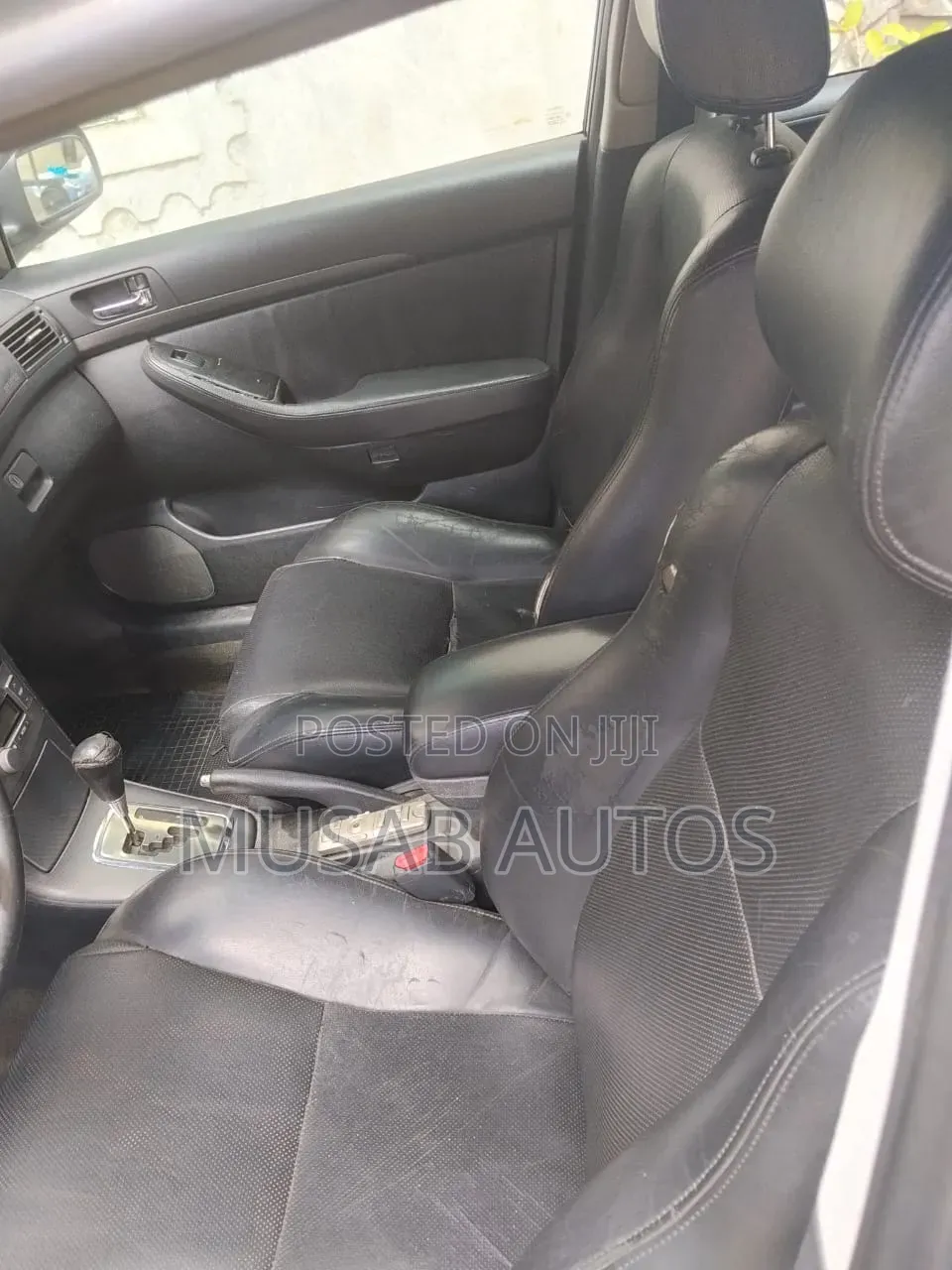 Toyota Avensis 2008 Gold