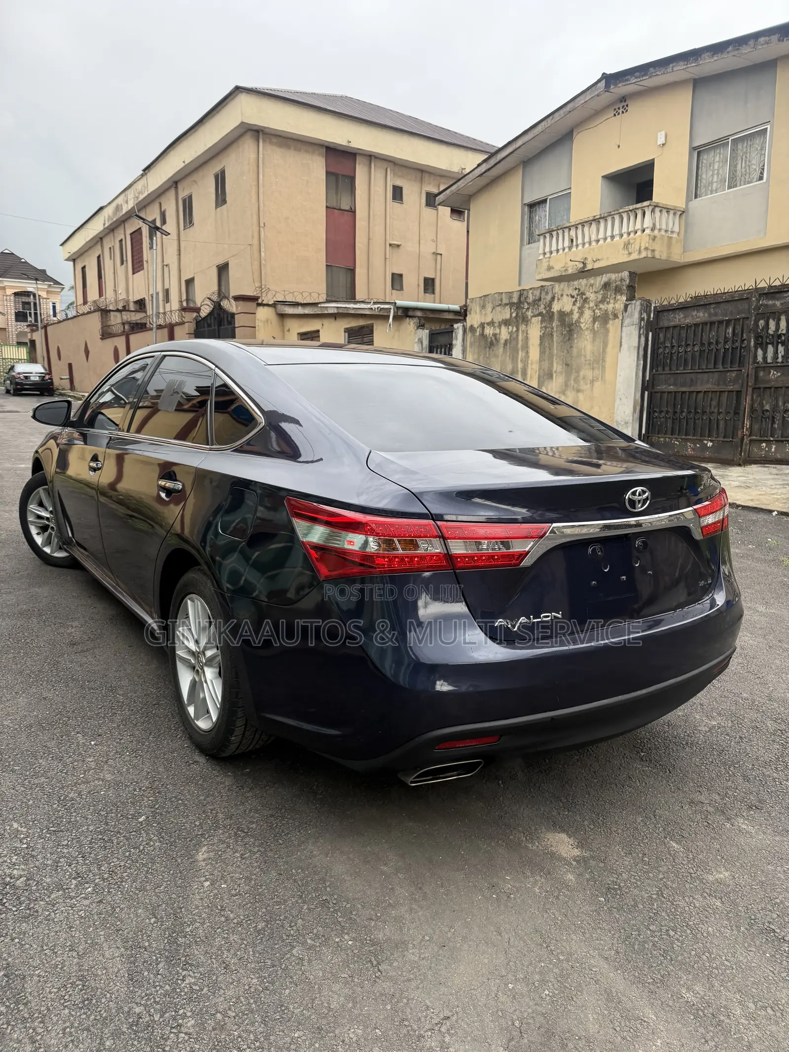Toyota Avalon XLE 4dr Sedan (3.5L 6cyl 6A) 2014 Blue
