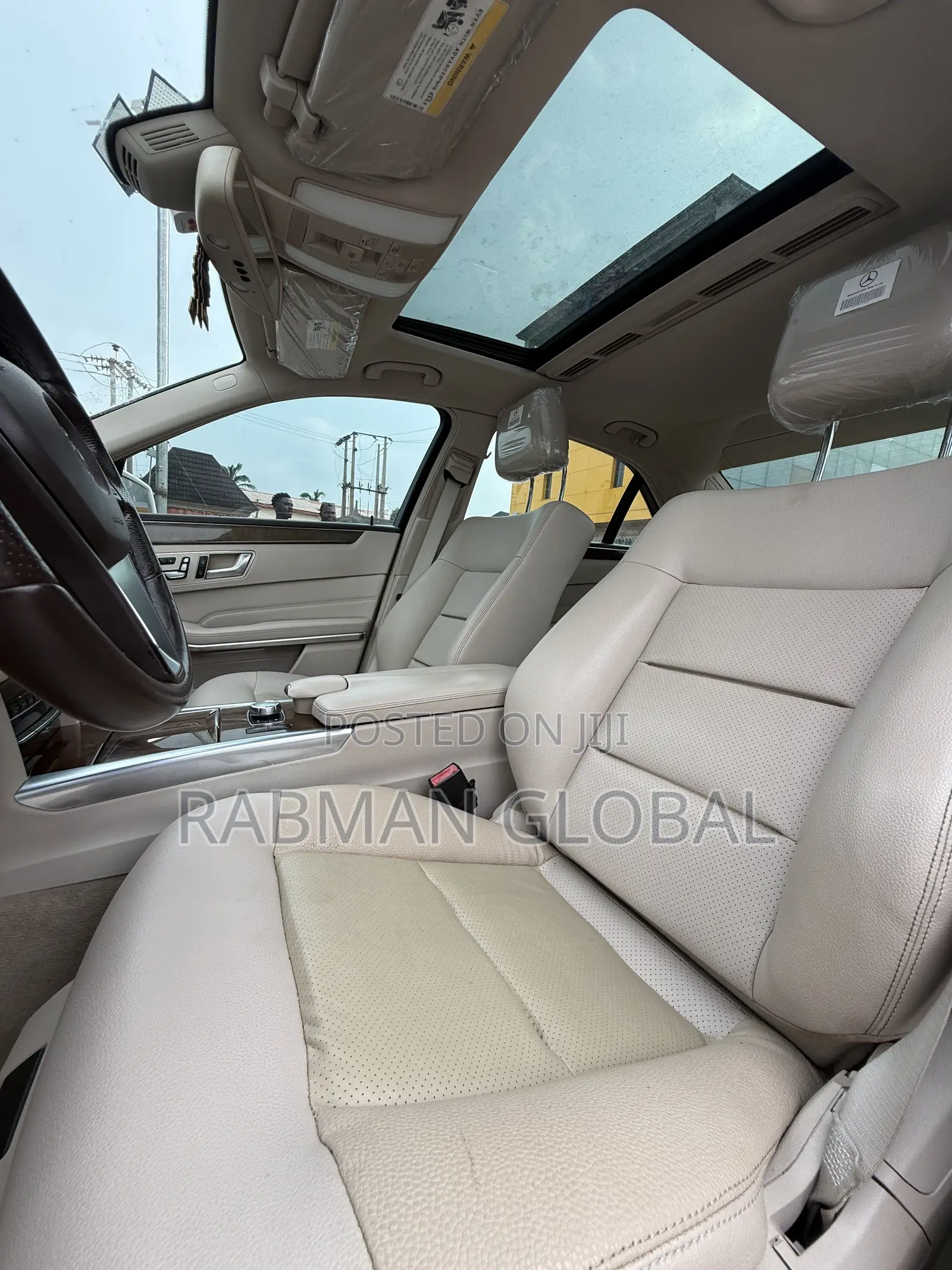 Mercedes-Benz E350 Base 4Matic Sedan AWD (3.5L 6cyl 7A) 2014 White