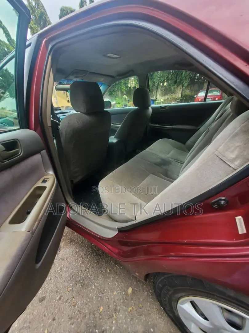 Toyota Camry LE 4dr Sedan (2.4L 4cyl 5M) 2003 Red