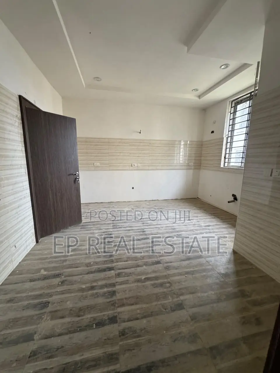 4bdrm Duplex in Apo District for sale