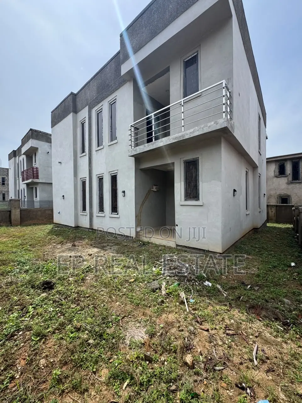 4bdrm Duplex in Apo District for sale