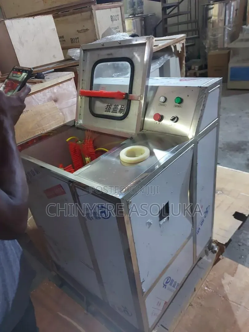 Cap Puller Brusher for Dispenser Bottle