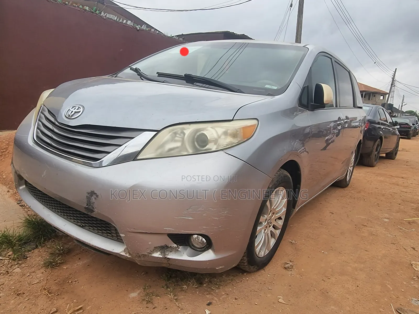 Toyota Sienna XLE 8 Passenger 2011 Silver