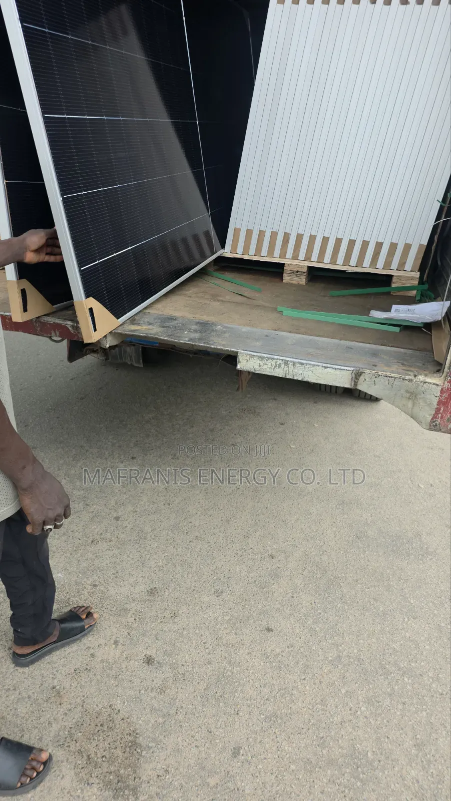 640w Jinko Bifacial Grade a Panels
