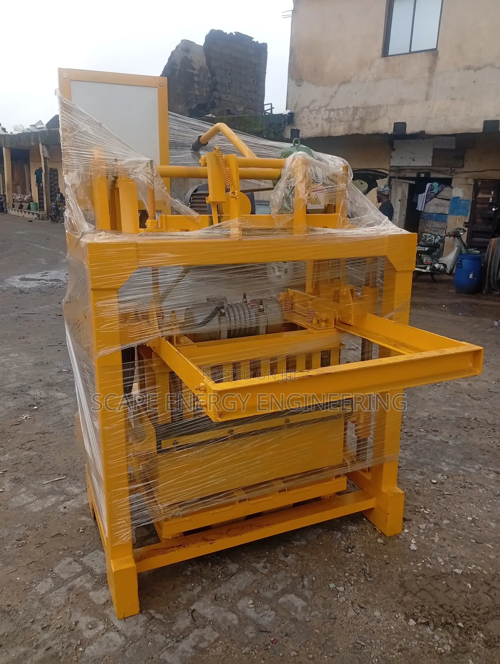 Hollow Concrete Paving Brick and Block Moulding Machine
