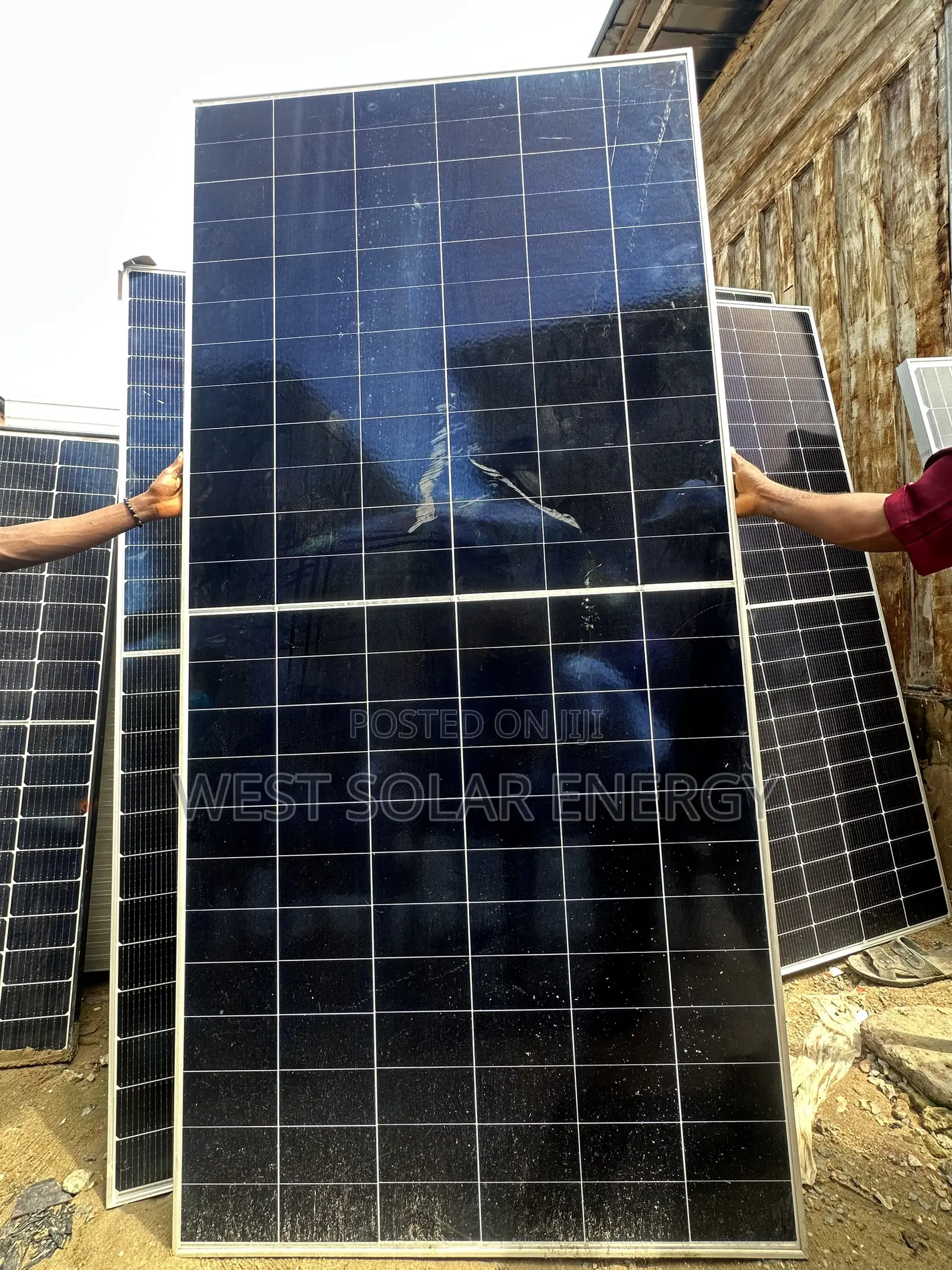 625W 144Cells Longi Half Anti Shading Panel