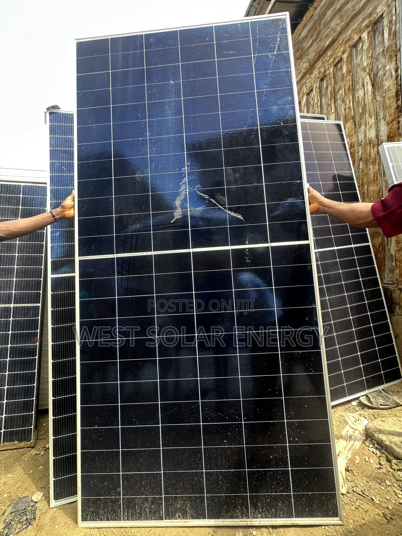 625W 144Cells Longi Half Anti Shading Panel