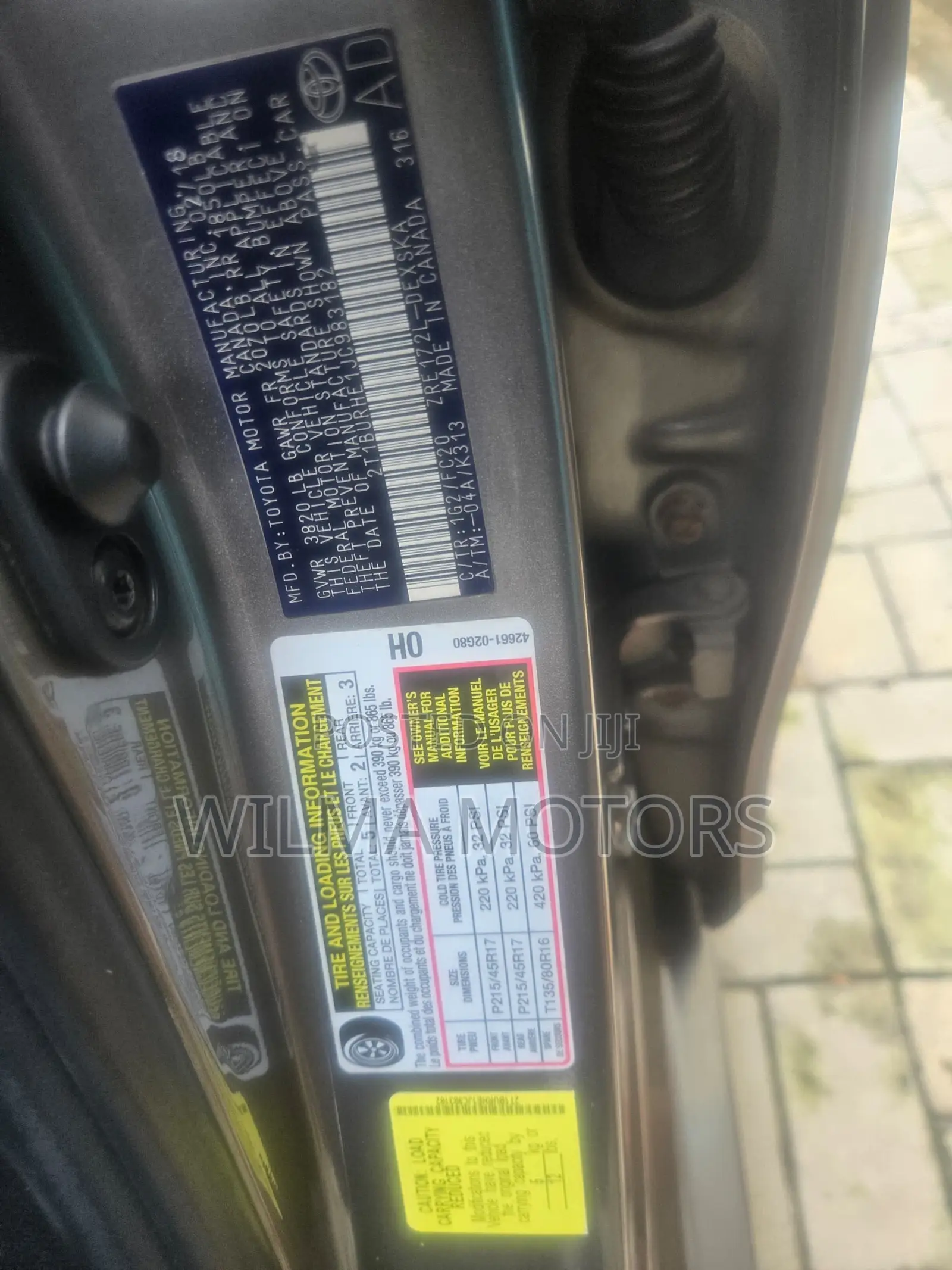 Toyota Corolla LE Eco (1.8L 4cyl 2A) 2018 Gray