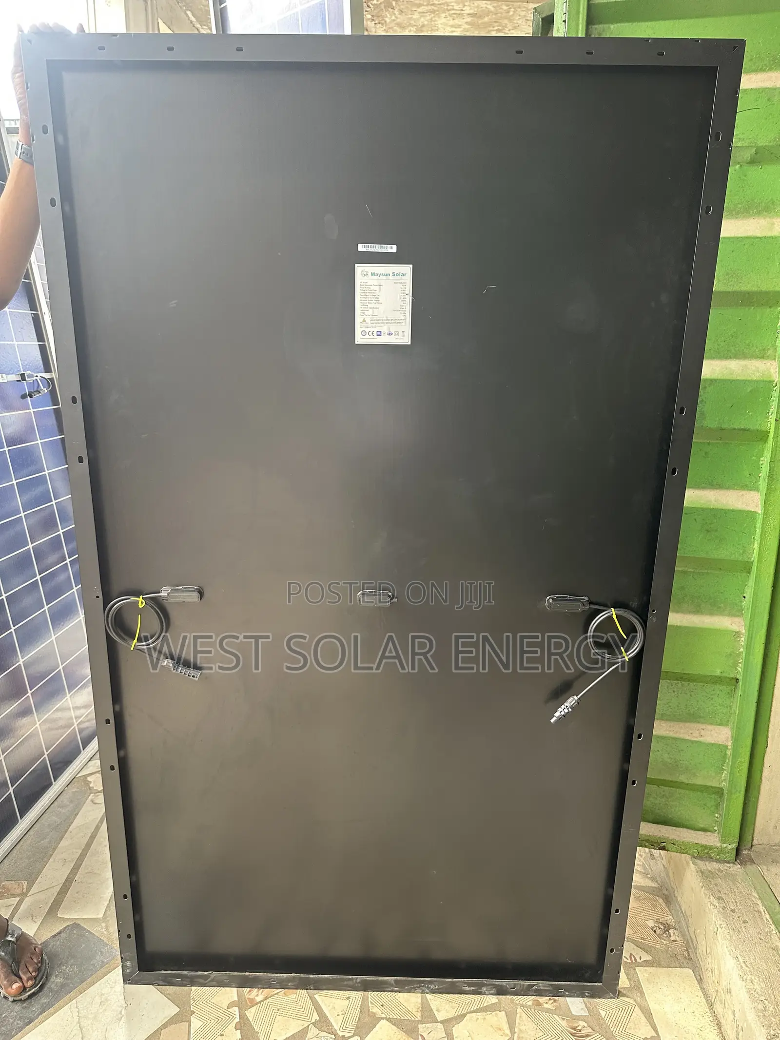 500W 120Cells All Black Half Cut Panel