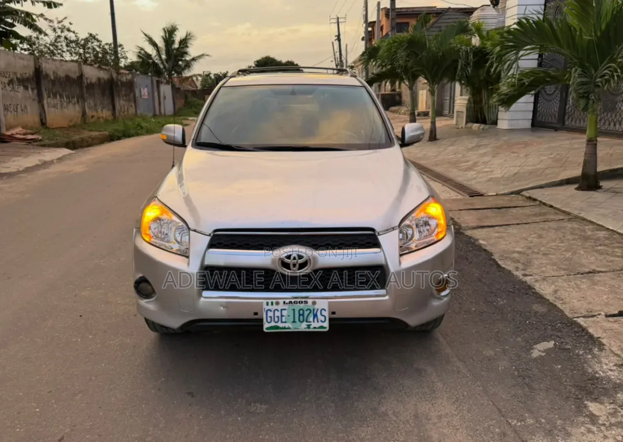 Toyota RAV4 2008 Silver
