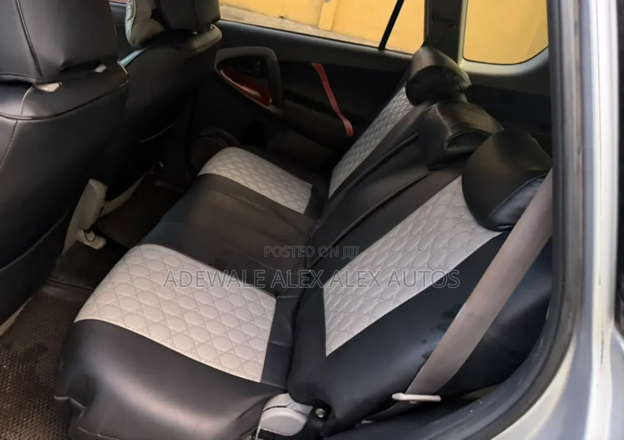 Toyota RAV4 2008 Silver