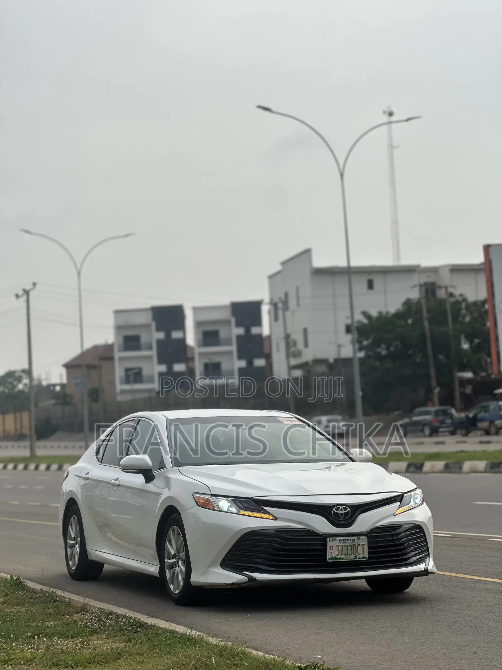 Toyota Camry 2019 White