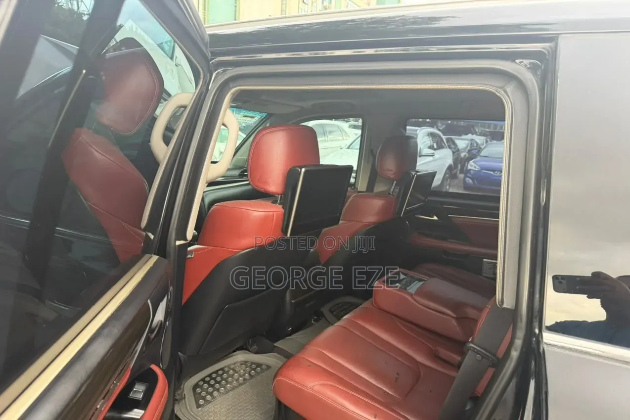 Lexus LX 570 AWD 2019 Black