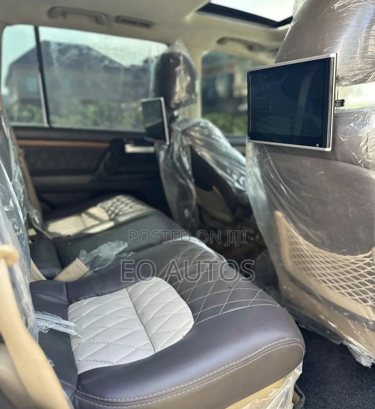 Toyota Land Cruiser 2023 White