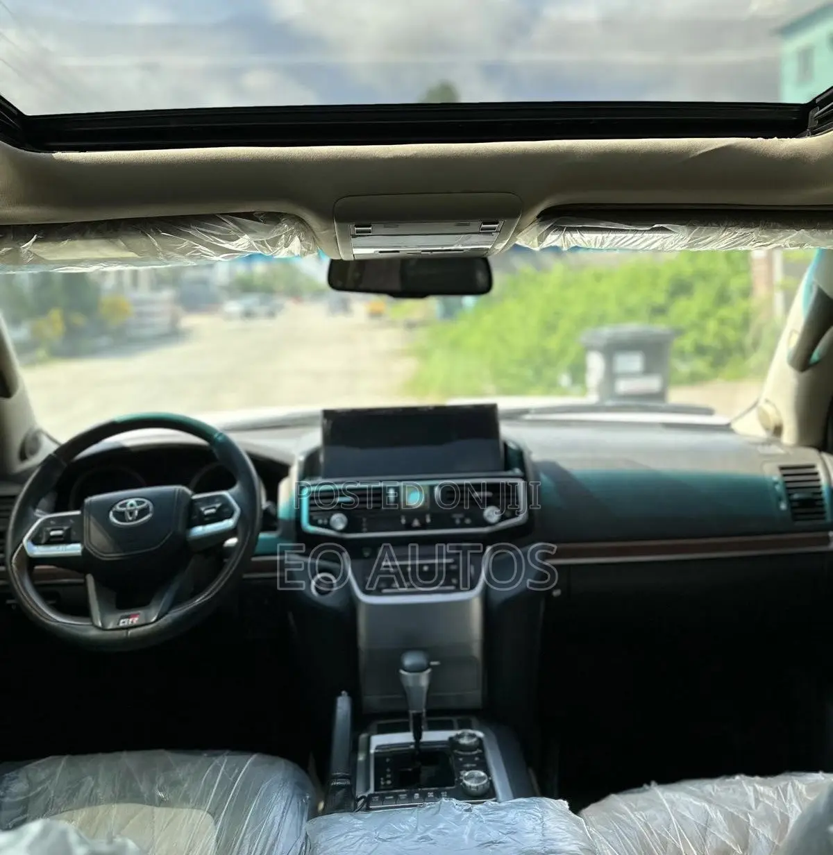 Toyota Land Cruiser 2023 White