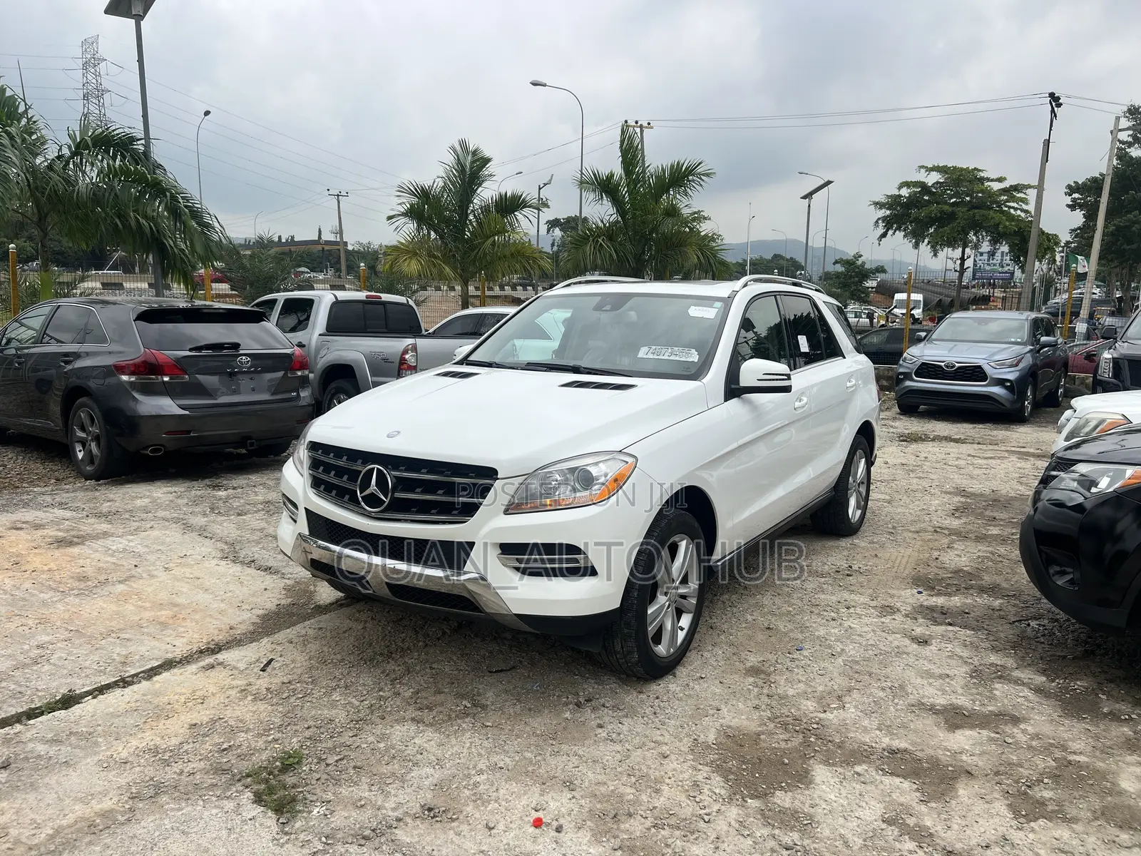 Mercedes-Benz M Class ML350 4MATIC 4dr SUV AWD (3.5L 6cyl 7A) 2015