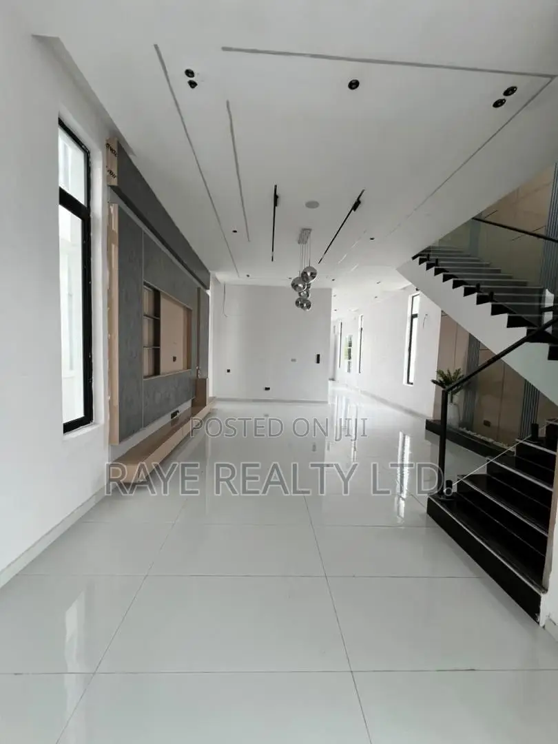 5bdrm Duplex in Ajah for sale