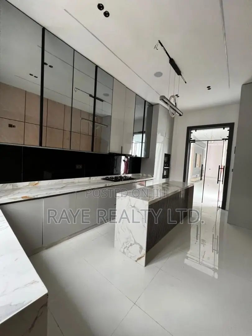 5bdrm Duplex in Ajah for sale
