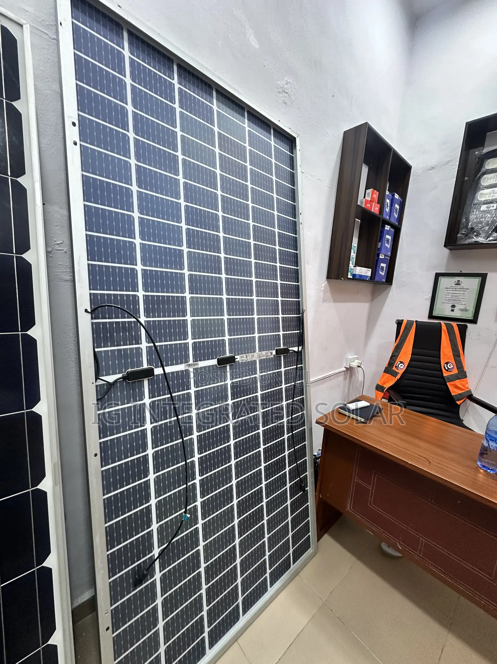 650w Bi-Facial Solar Panel