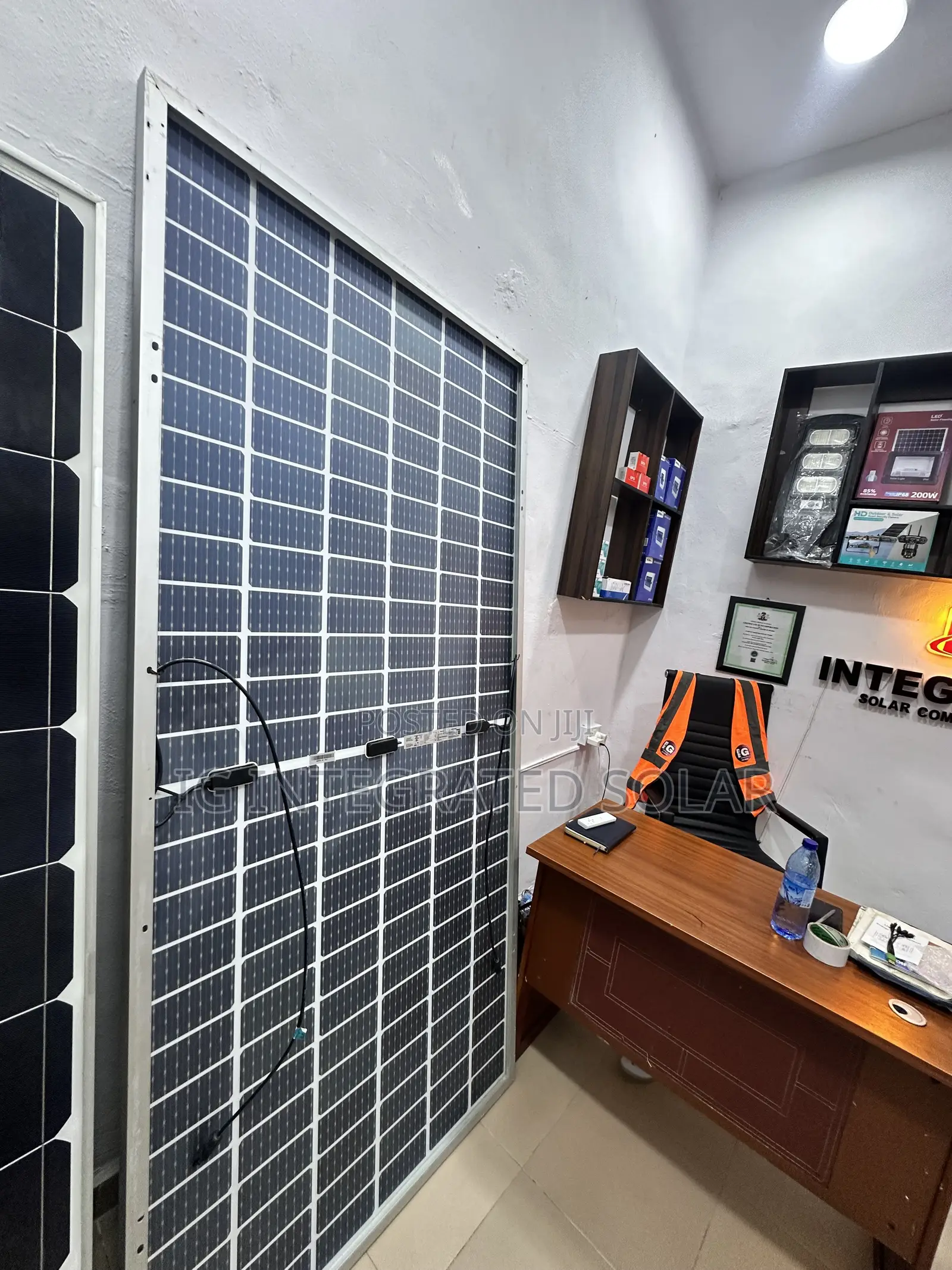 650w Bi-Facial Solar Panel