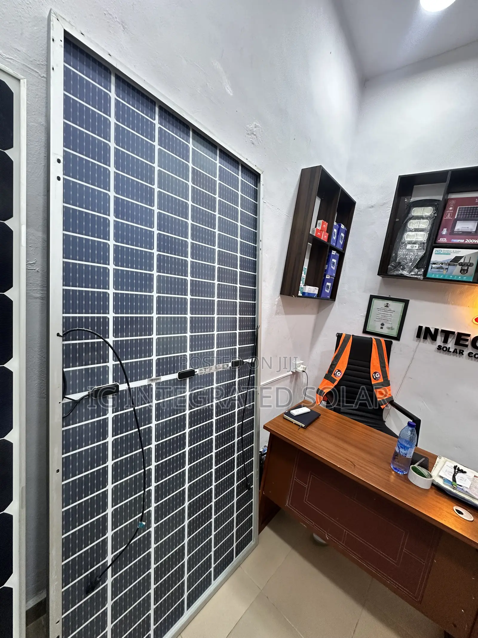 650w Bi-Facial Solar Panel