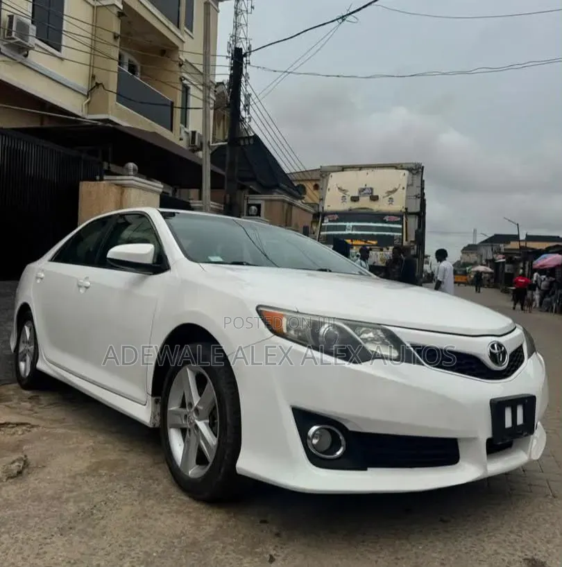 Toyota Camry 2013 White