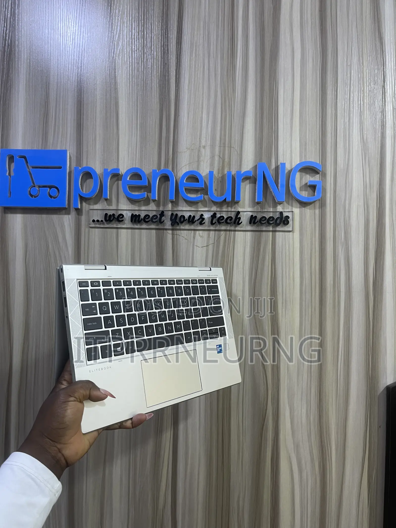Laptop HP EliteBook 830 G8 16GB Intel Core i5 SSD 256GB