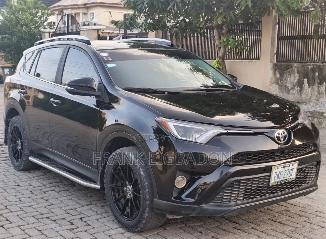 Toyota RAV4 Limited 4dr SUV AWD (2.5L 4cyl 6A) 2014 Black