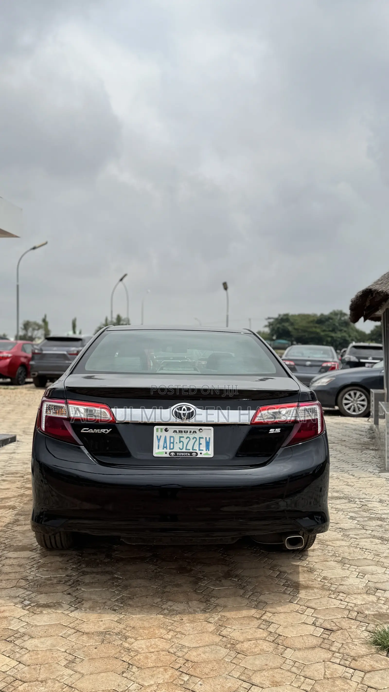 Toyota Camry SE Sport 4dr Sedan w/Prod. End 11/13 (2.5L 4cyl 6A) 2014