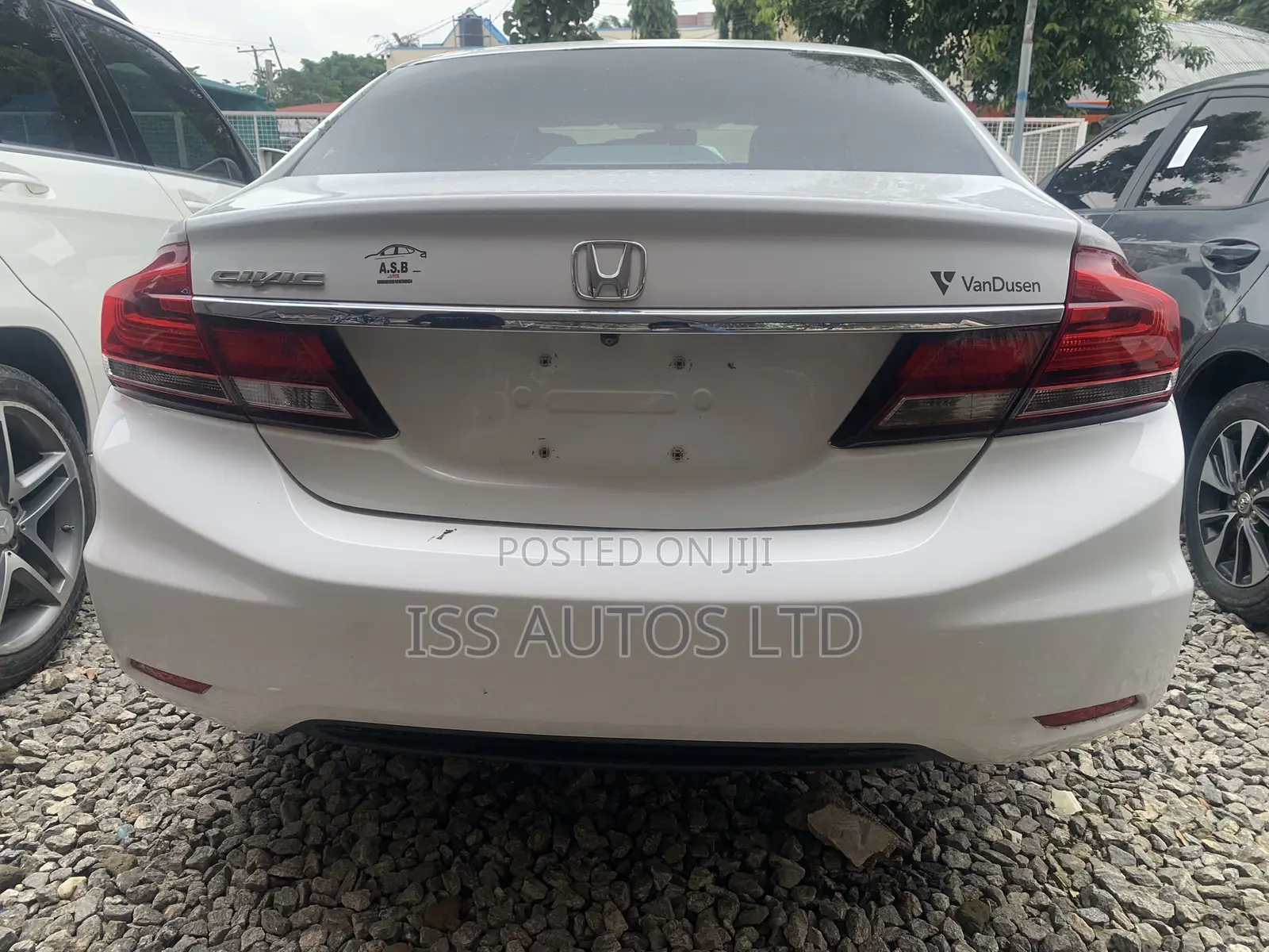 Honda Civic EX-L w/Navigation 4dr Sedan (1.8L 4cyl CVT) 2015 White