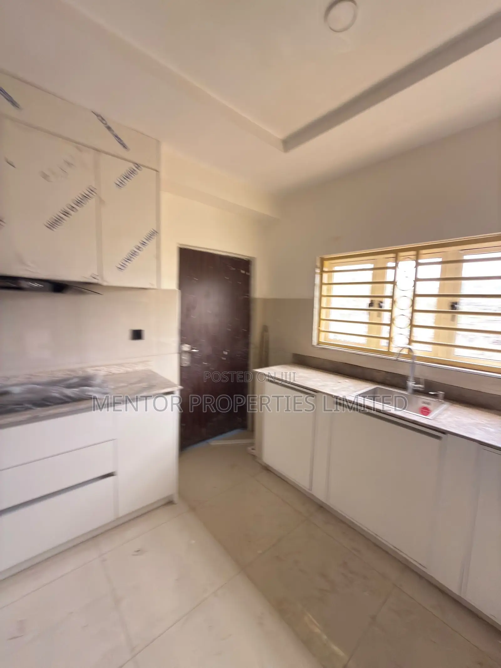 3bdrm Block of Flats in Cosgrov, Katampe (Main) for sale